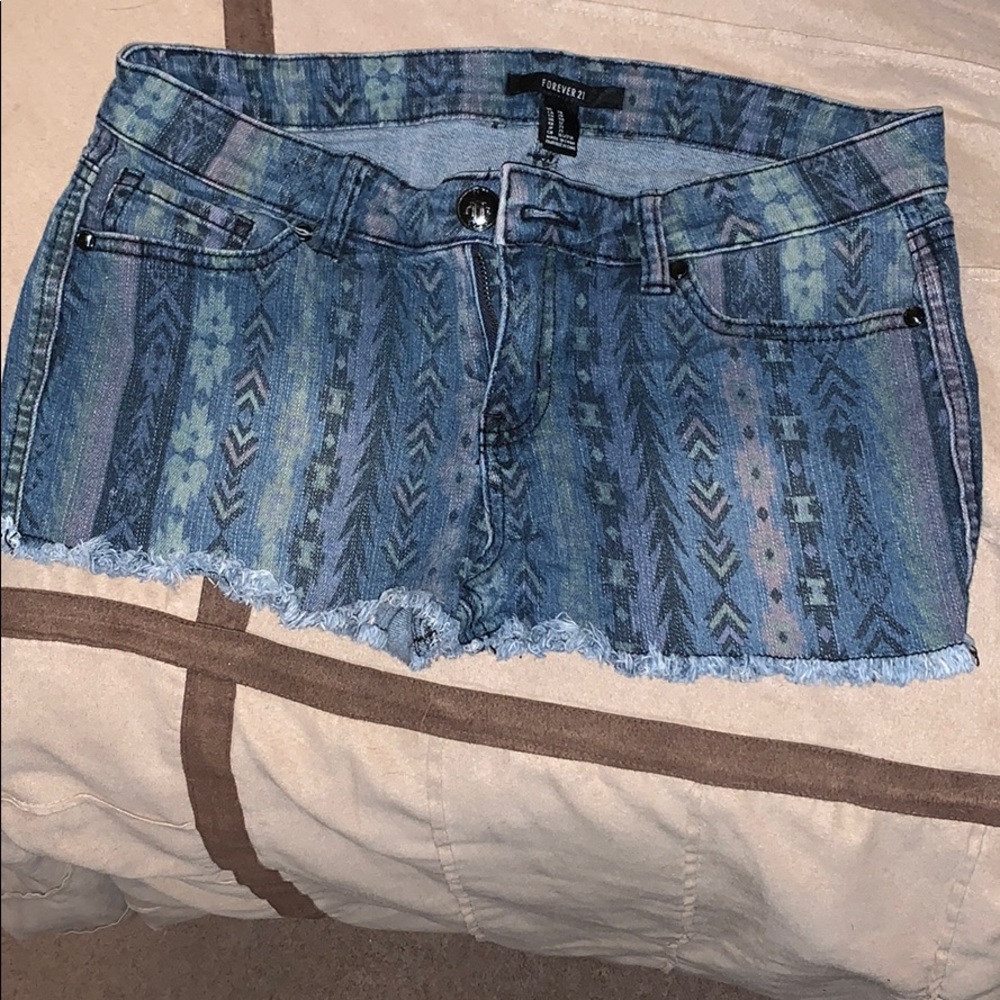 Denim detailed shorts